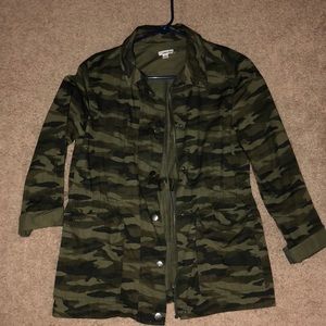 Trendy lightweight Army jacket